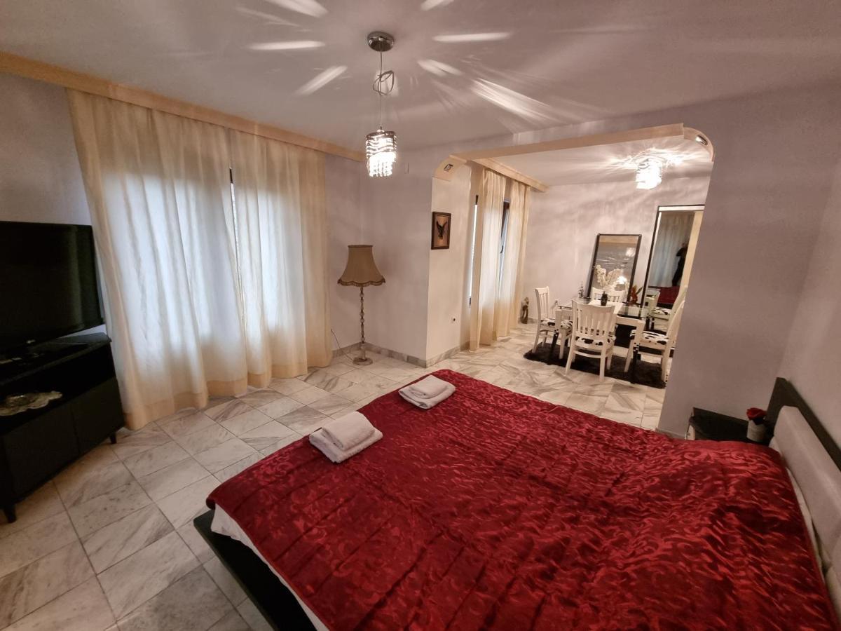 Tsar Simeon, 2 Bedroom, Living Room And Fireplace Sofia Exterior foto